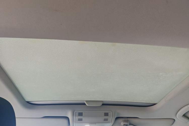 Used Volkswagen Golf 2014 1.4TSI Automatic Comfort Model Headliner