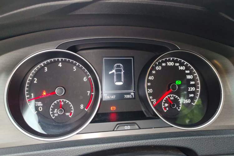 Used Volkswagen Golf 2014 1.6L Automatic Comfort Model Instrument Cluster