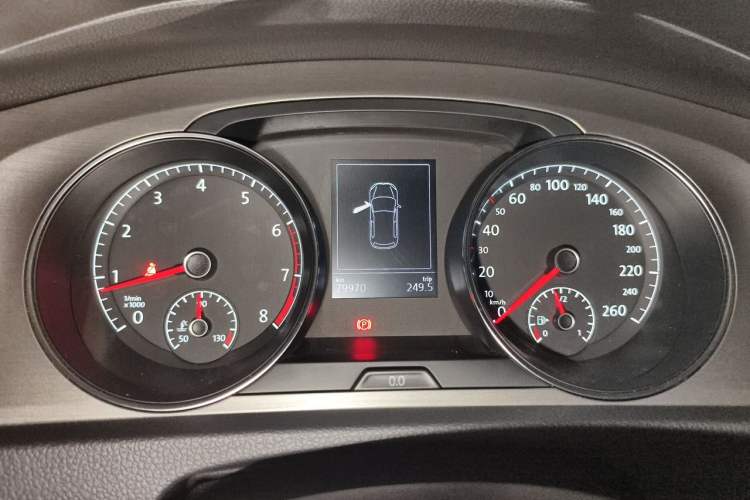 Used Volkswagen Golf 2014 1.4 TSI Manual Comfort Model Instrument Cluster