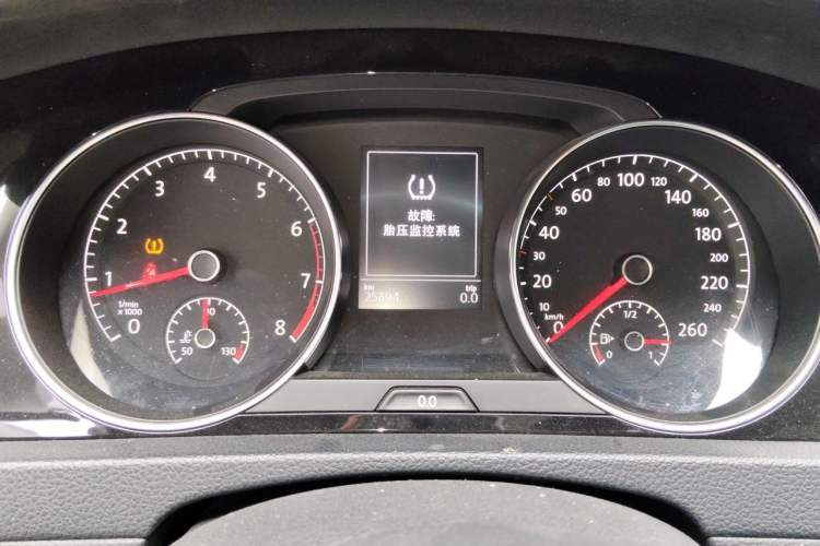 Used Volkswagen Golf 2014 1.4TSI Automatic Flagship Model Instrument Cluster