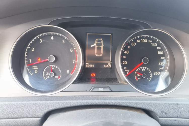 Used Volkswagen Golf 2014 1.4TSI Automatic Comfort Model Instrument Cluster