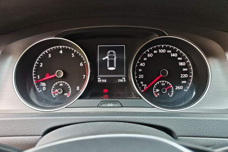 Used Volkswagen Golf 2014 1.4TSI Automatic Comfort Model Instrument Cluster
