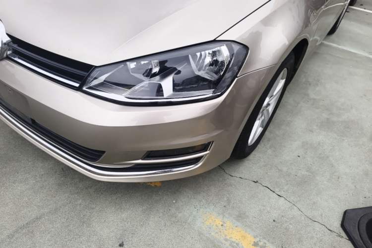 Used Volkswagen Golf 2014 1.4TSI Automatic Comfort Model Left Front Headlight