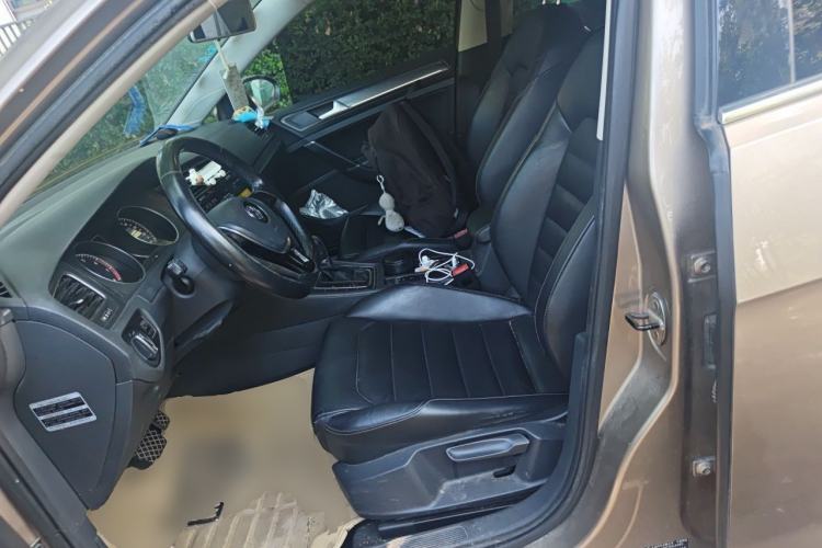 Used Volkswagen Golf 2014 1.6L Automatic Comfort Model Left Front Seat