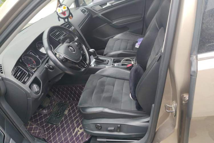 Used Volkswagen Golf 2014 1.4TSI Automatic Flagship Model Left Front Seat