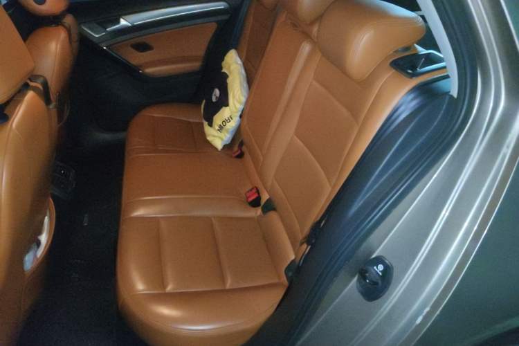 Used Volkswagen Golf 2014 1.6L Automatic Comfort Model Left Rear Seat