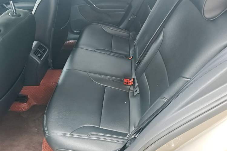 Used Volkswagen Golf 2014 1.4TSI Automatic Comfort Model Left Rear Seat