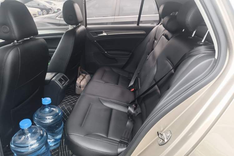 Used Volkswagen Golf 2014 1.4TSI Automatic Comfort Model Left Rear Seat