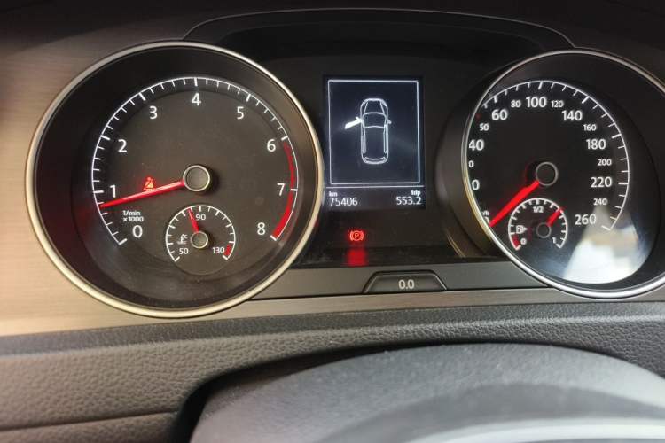 Used Volkswagen Golf 2014 1.6L Automatic Comfort Model Odometer Close Up