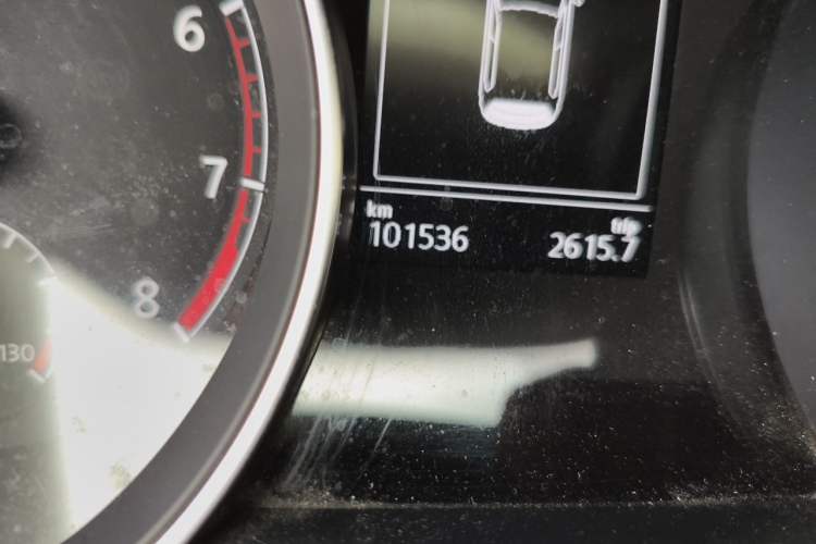 Used Volkswagen Golf 2014 1.4TSI Automatic Luxury Model Odometer Close Up