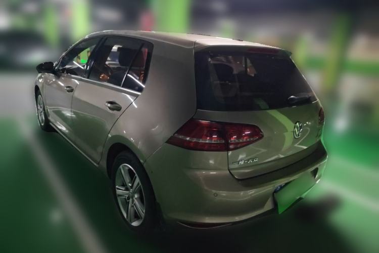 Used Volkswagen Golf 2014 1.6L Automatic Comfort Model Rear Left 45 Deg
