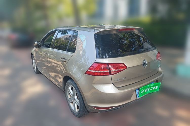 Used Volkswagen Golf 2014 1.6L Automatic Comfort Model Rear Left 45 Deg