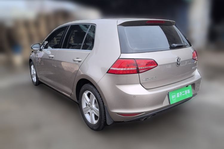 Used Volkswagen Golf 2014 1.4TSI Automatic Luxury Model Rear Left 45 Deg