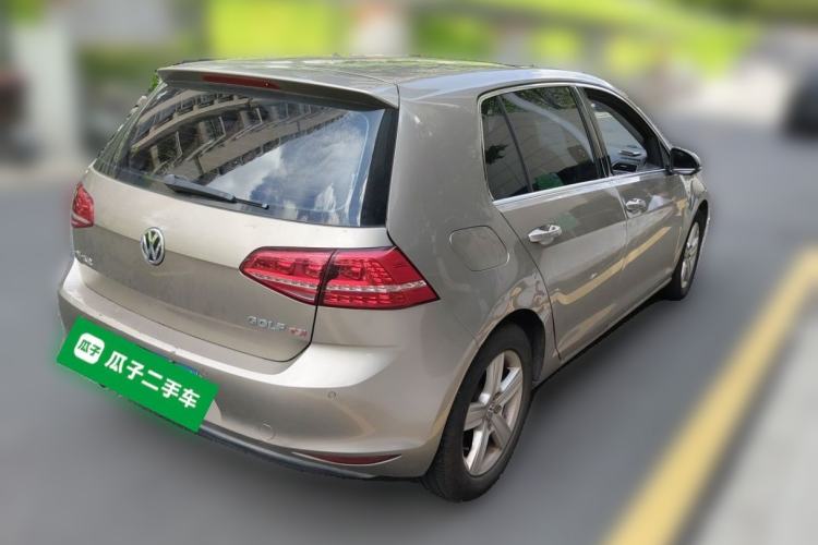 Used Volkswagen Golf 2014 1.4TSI Automatic Luxury Model Rear Right 45 Deg