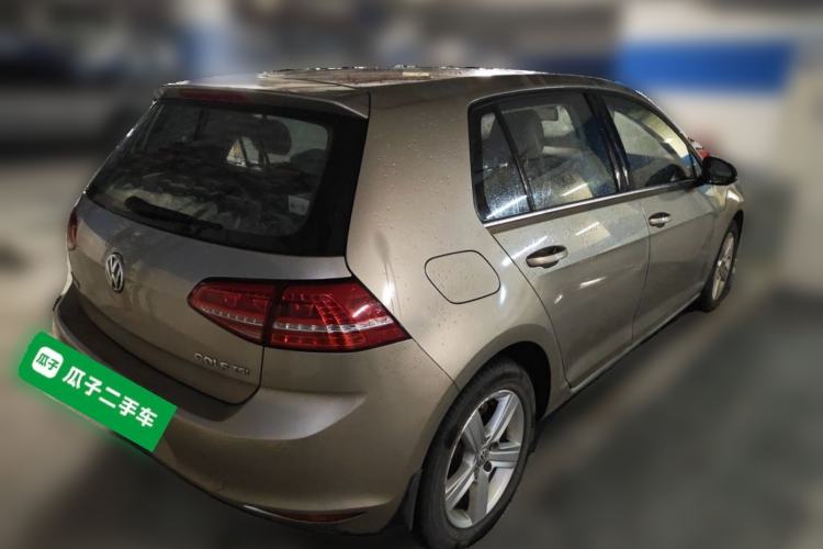 Used Volkswagen Golf 2014 1.4TSI Automatic Luxury Model Rear Right 45 Deg