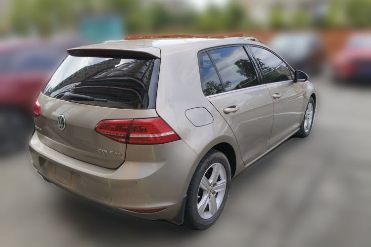 Used Volkswagen Golf 2014 1.4TSI Automatic Luxury Model Rear Right 45 Deg