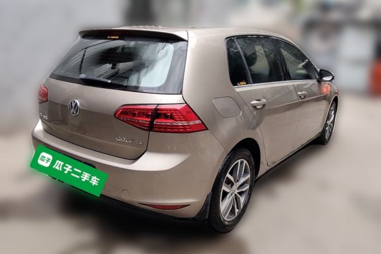 Used Volkswagen Golf 2014 1.4TSI Automatic Flagship Model Rear Right 45 Deg