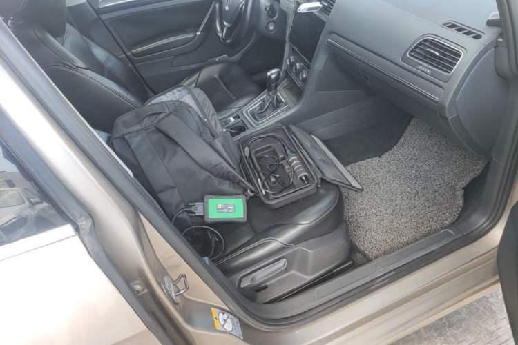 Used Volkswagen Golf 2014 1.4TSI Automatic Comfort Model Right Front Seat