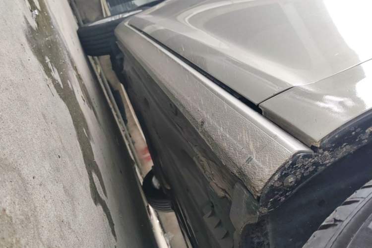 Used Volkswagen Golf 2014 1.4TSI Automatic Comfort Model Right Side Sill