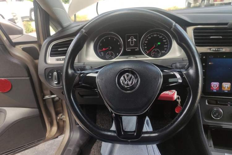 Used Volkswagen Golf 2014 1.4TSI Automatic Comfort Model Steering Wheel