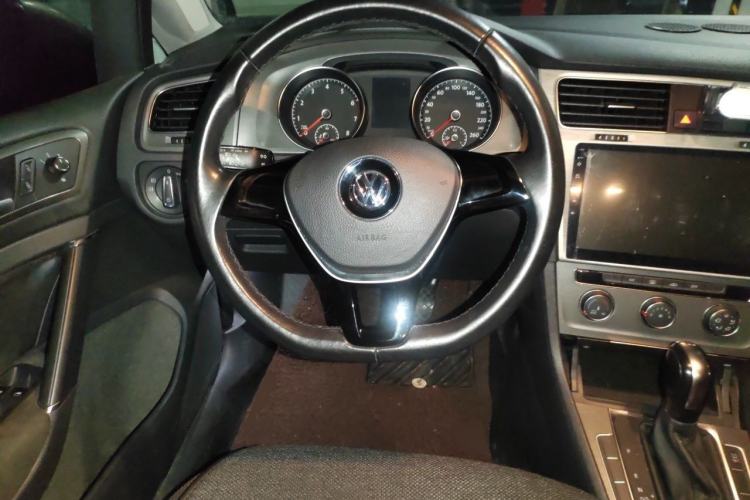 Used Volkswagen Golf 2014 1.4TSI Automatic Comfort Model Steering Wheel