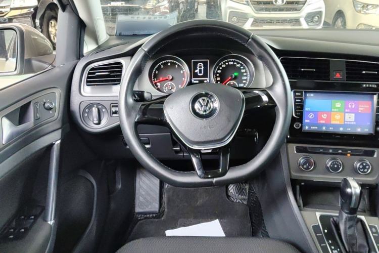 Used Volkswagen Golf 2014 1.4TSI Automatic Comfort Model Steering Wheel