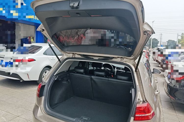 Used Volkswagen Golf 2014 1.4TSI Automatic Comfort Model Trunk