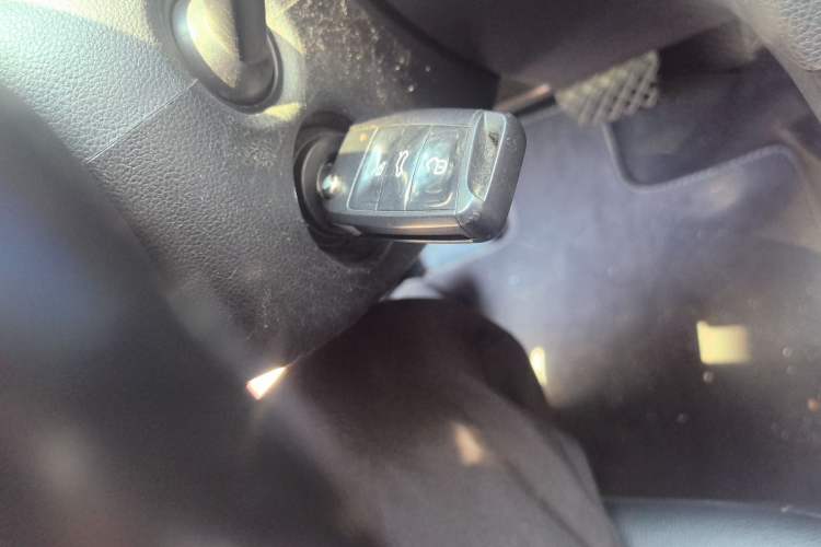 Used Volkswagen Golf 2014 1.4TSI Automatic Comfort Model Vehicle Key