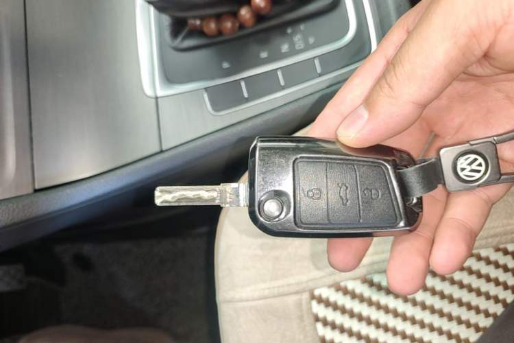 Used Volkswagen Golf 2014 1.6L Automatic Comfort Model Vehicle Key
