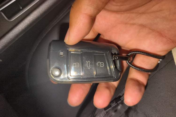 Used Volkswagen Golf 2014 1.4 TSI Manual Comfort Model Vehicle Key