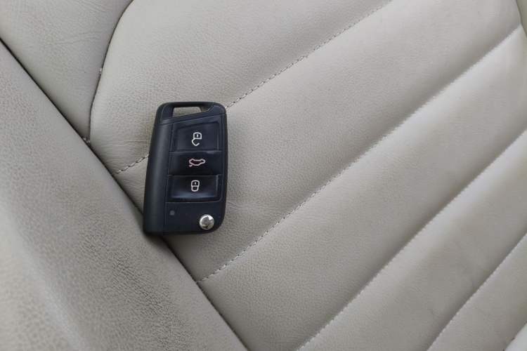 Used Volkswagen Golf 2014 1.4TSI Automatic Luxury Model Vehicle Key