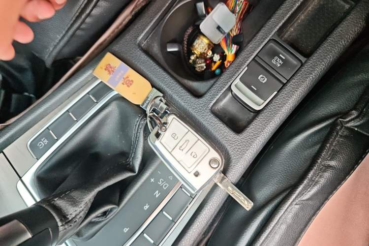 Used Volkswagen Golf 2014 1.4TSI Automatic Comfort Model Vehicle Key