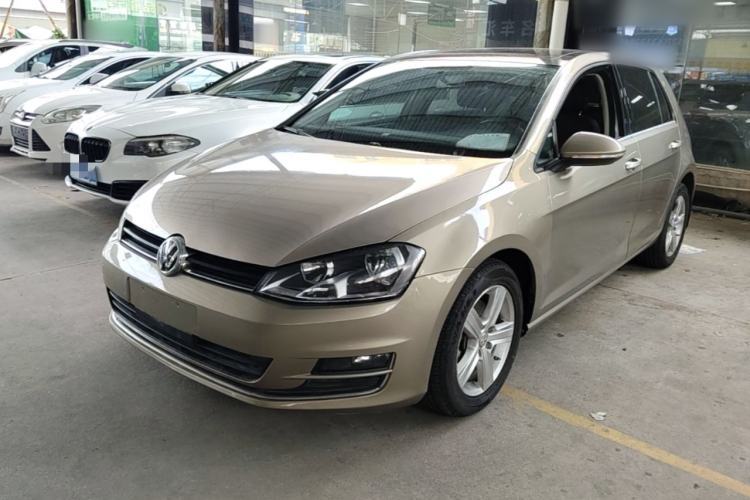 Used Volkswagen Golf 2014 1.4TSI Automatic Comfort Model Guazi used car, China used car export, Used car for sale, Used Volkswagen cars, Cheapest cars for sale