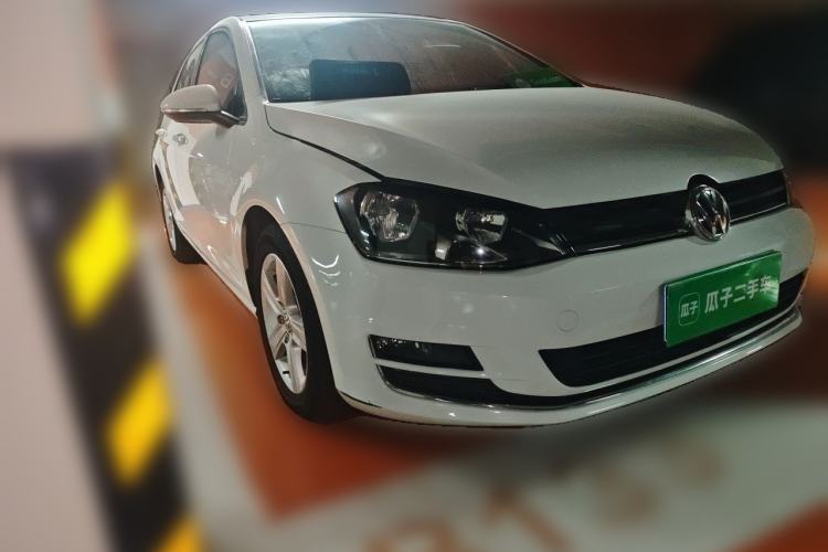 Used Volkswagen Golf 2014 1.4TSI Automatic Comfort Model Front Right 45 Deg