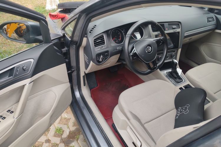 Used Volkswagen Golf 2014 1.4TSI Automatic Comfort Model Driver Seat
