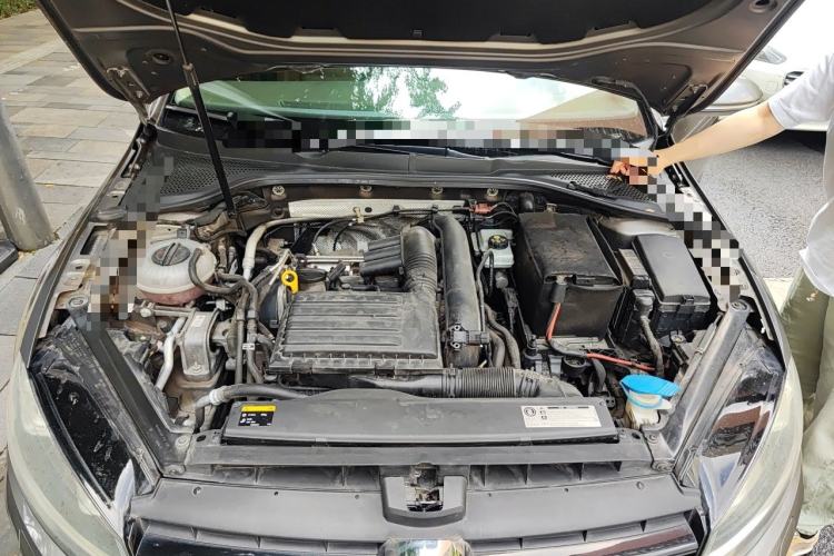 Used Volkswagen Golf 2014 1.4TSI Luxury Travel Edition Engine Bay