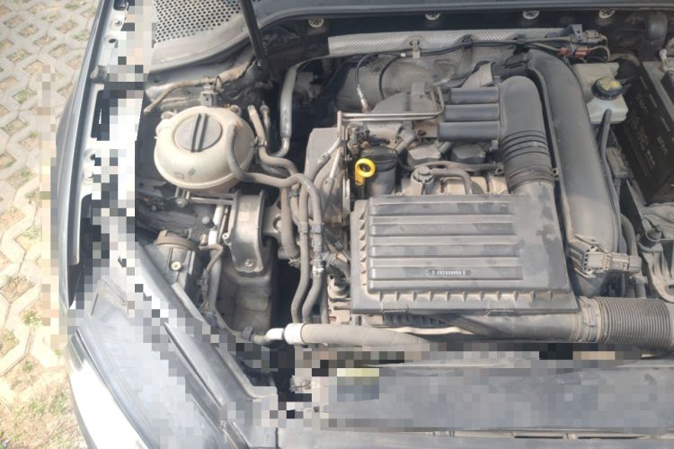 Used Volkswagen Golf 2014 1.4TSI Automatic Comfort Model Engine Bay Right