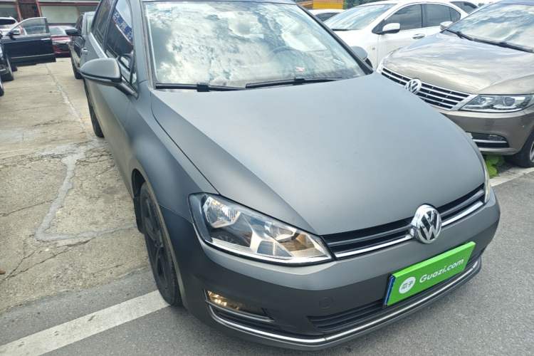 Used Volkswagen Golf 2014 1.4TSI Automatic Comfort Model Front Right 45 Deg
