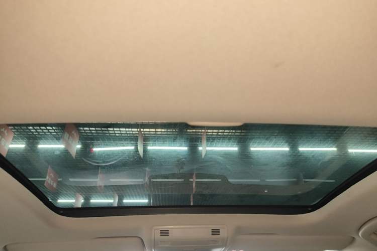 Used Volkswagen Golf 2014 1.4TSI Automatic Comfort Model Headliner