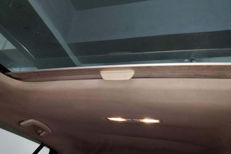 Used Volkswagen Golf 2014 1.4TSI Automatic Comfort Model Headliner