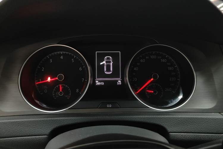 Used Volkswagen Golf 2014 1.4TSI Automatic Comfort Model Instrument Cluster