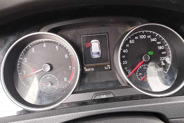 Used Volkswagen Golf 2014 1.4TSI Luxury Travel Edition Instrument Cluster