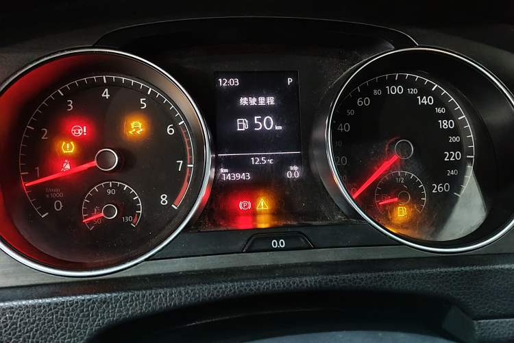 Used Volkswagen Golf 2014 1.4TSI Automatic Comfort Model Instrument Cluster