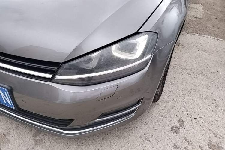 Used Volkswagen Golf 2014 1.4TSI Luxury Travel Edition Left Front Headlight