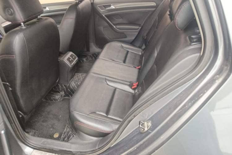 Used Volkswagen Golf 2014 1.4TSI Automatic Comfort Model Left Rear Seat