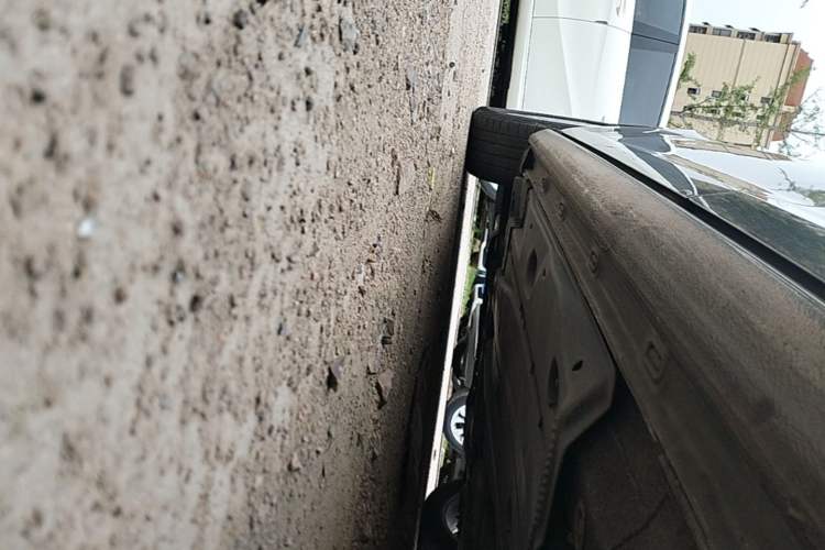 Used Volkswagen Golf 2014 1.4TSI Luxury Travel Edition Left Side Sill