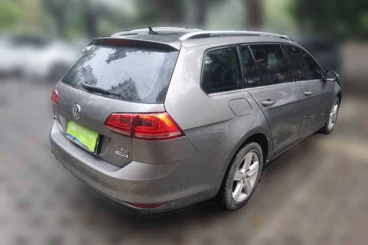 Used Volkswagen Golf 2014 1.4TSI Luxury Travel Edition Rear Right 45 Deg