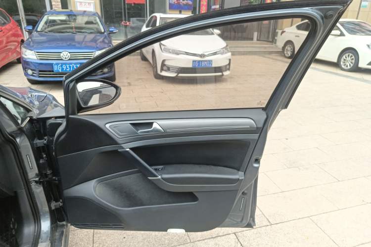 Used Volkswagen Golf 2014 1.4TSI Automatic Comfort Model Right Front Door Interior
