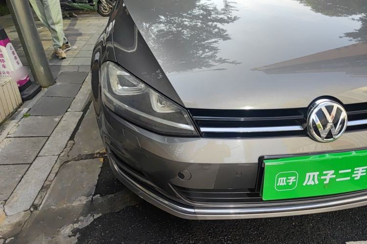 Used Volkswagen Golf 2014 1.4TSI Luxury Travel Edition Right Front Headlight
