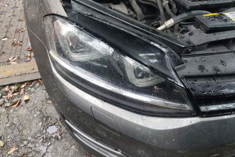 Used Volkswagen Golf 2014 1.4TSI Luxury Travel Edition Right Front Headlight